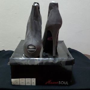 Heart Soul platform peeptoe bootie in Grey